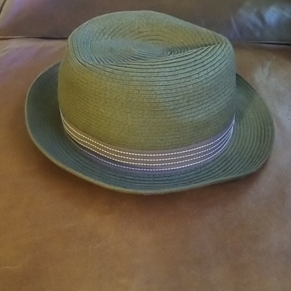 Hat - Picture 2 of 3